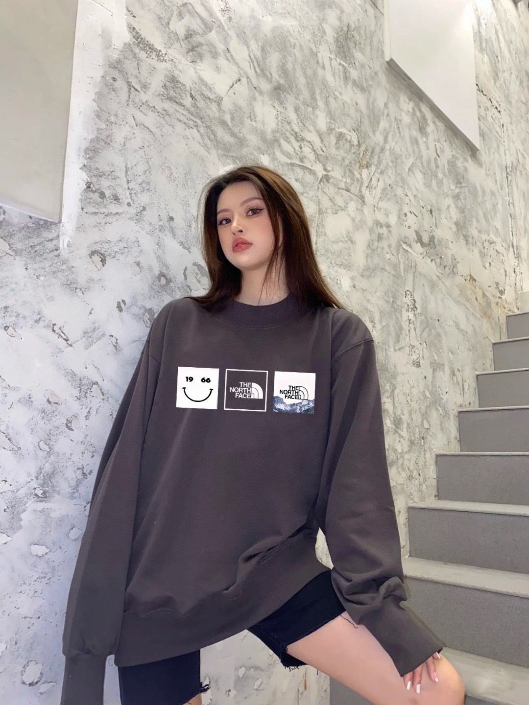 TNF Counter Velvet Coat: Stylish Unisex Design with Custom Details for Fall - 图片 6