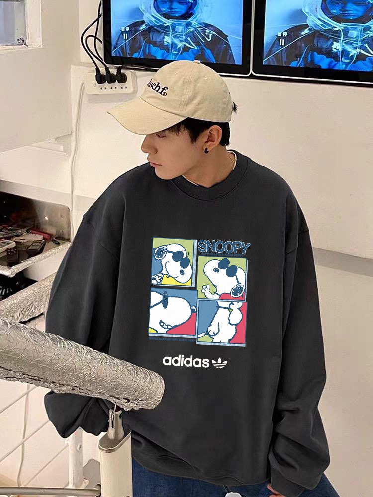 Adidas Snoopy Joint Letter Series Coat in BGJ Velvet – Stylish and Versatile! - 图片 2