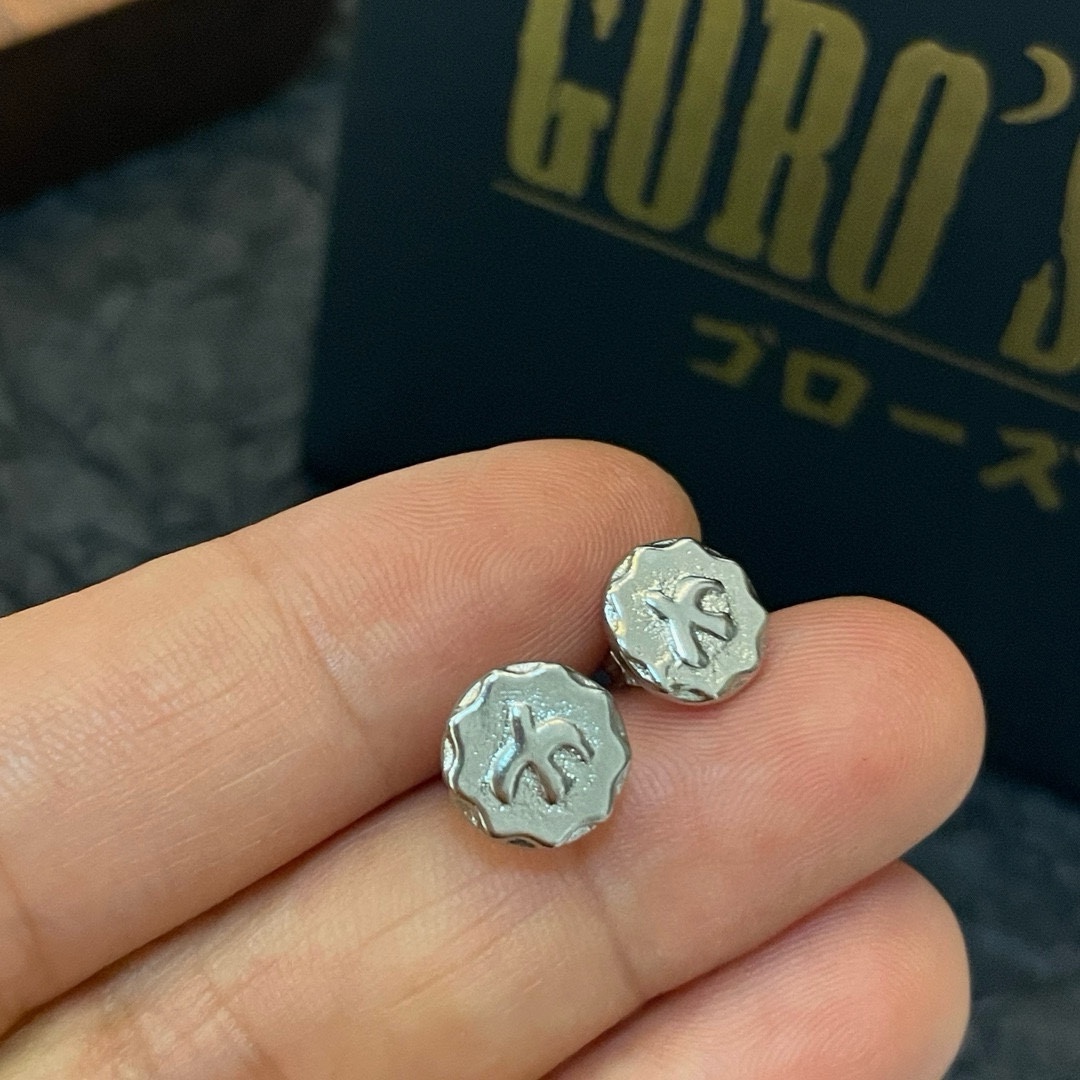“Exclusive Handmade Goro’s High Bridge Bird Ear Nails: Top-of-the-Art Version”