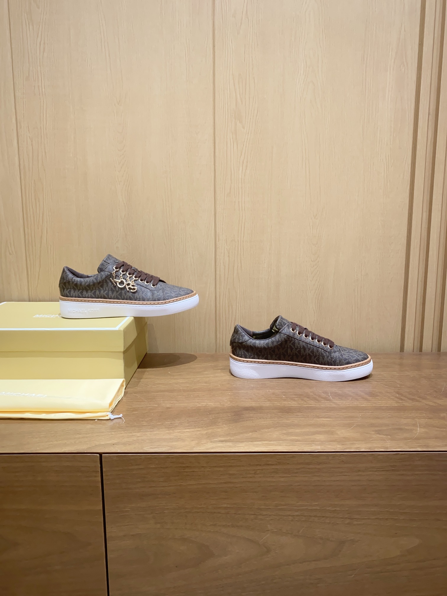 Michael Kors Recreational Sneakers with Quartz Printing and Sheepskin Interior