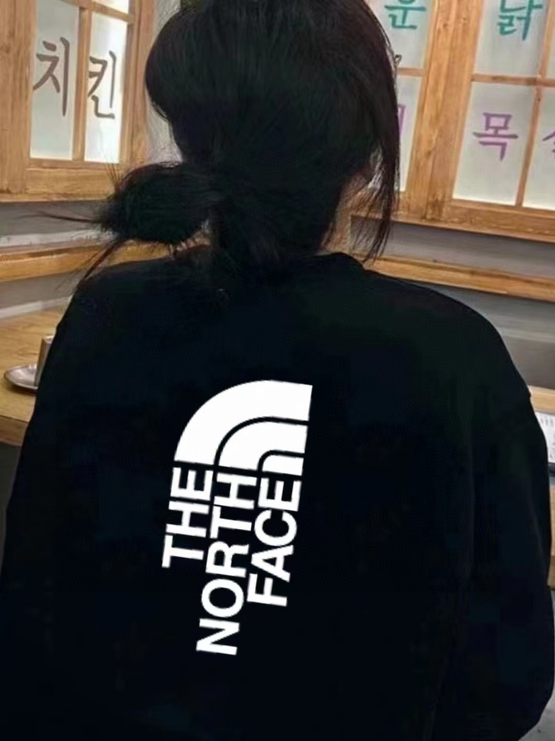 TNF Big Logo Velvet Coat: Stylish and Versatile Unisex Outerwear with Custom Details - 图片 2