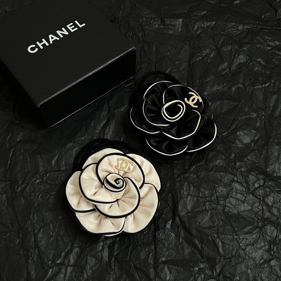 Chanel’s Latest Fragrance for Spring and Summer: Who Wears It Best? - 图片 3