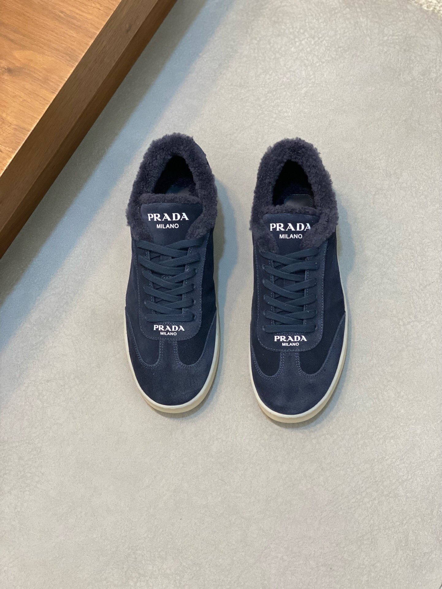 NO:219303,Brand PRADA color original color matching 38-44 custom made 45 price Material Prada new style casual shoes super high quality luxury material selection upper is made of imported original cowhide   wool inner pure handmade for comfortable wearing experience original TPU rubber sole, Prada, prada, prada, cowhide19860909品牌PRADA 颜色原版配色 码数38-44定做45 价格 材质普拉达新款 休闲鞋超高品质奢华选材鞋面采用进口原版牛皮 羊毛内里纯手工打造只为舒适的穿着体验原版TPU橡胶大底,普拉达,prada,prada,cowhide,Men's shoes