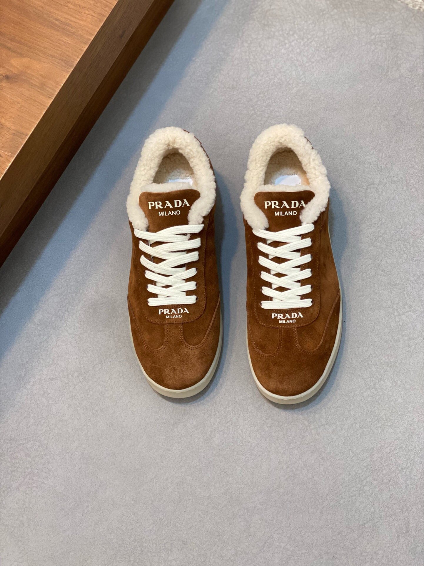 NO:217743,Brand PRADA color original color matching 38-44 custom made 45 price Material Prada new style casual shoes super high quality luxury material selection upper is made of imported original cowhide   wool inner pure handmade for comfortable wearing experience original TPU rubber sole, Prada, prada, prada, cowhide19860909品牌PRADA 颜色原版配色 码数38-44定做45 价格 材质普拉达新款 休闲鞋超高品质奢华选材鞋面采用进口原版牛皮 羊毛内里纯手工打造只为舒适的穿着体验原版TPU橡胶大底,普拉达,prada,prada,cowhide,Men's shoes