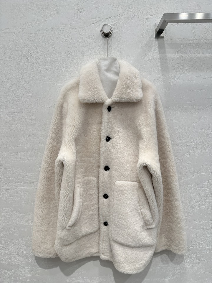 Exclusive Launch: Balenti*ga24 Women’s Merinau Wool Coat – Stylish, Classic, Warm Design