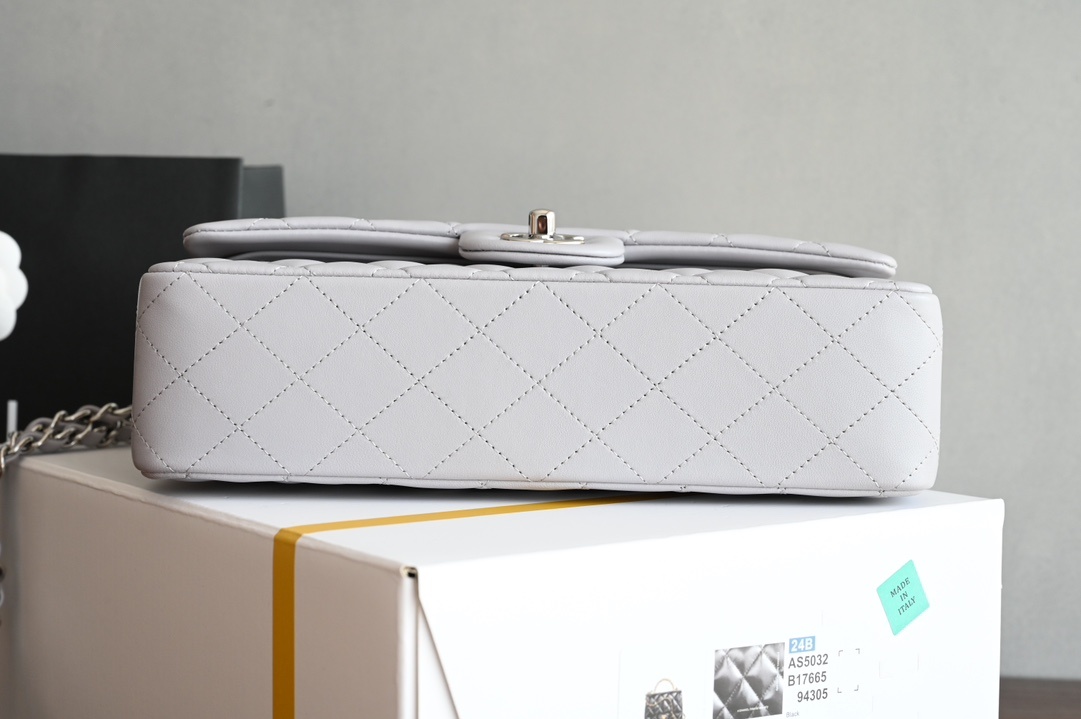 白金版▪️正品级 包装如图全新发售‼️𝟮𝟬𝟮𝟰最新版𝙲𝙵系列专柜售价𝟾𝟺𝟸𝟻𝟶购入开发➠𝙲𝚕𝚊𝚜𝚜𝚒𝚌