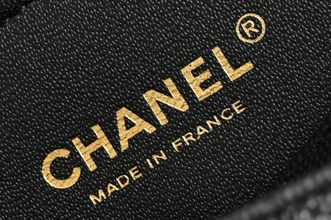 白金版▪️正品级 包装如图𝐂𝐡𝐚𝐧𝐞𝐥 𝐂𝐅 𝟐𝟒新色 黑色全名Classic Fla0 尺寸: 15.