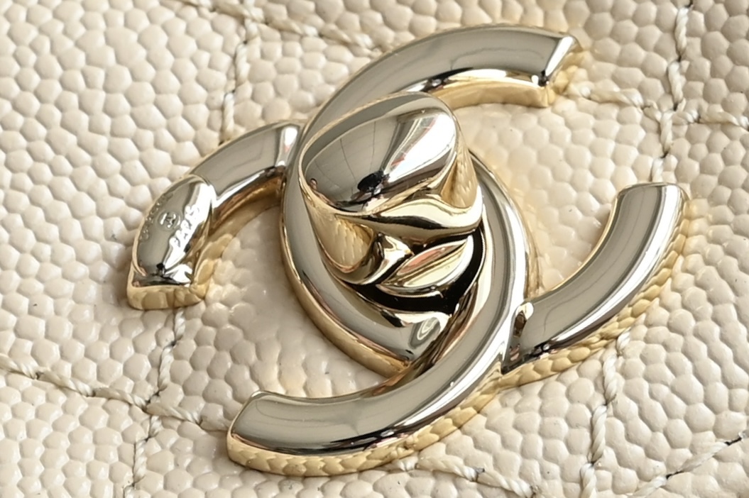 白金版▪️正品级 包装如图𝐂𝐡𝐚𝐧𝐞𝟏新品𝟐𝟒𝐊 𝗖𝗼𝗰𝗼𝗛𝗮𝗻𝗱𝗹𝗲 𝐦𝐢𝐧𝐢 手提𝖼𝗈𝖼𝗈 杏色专柜