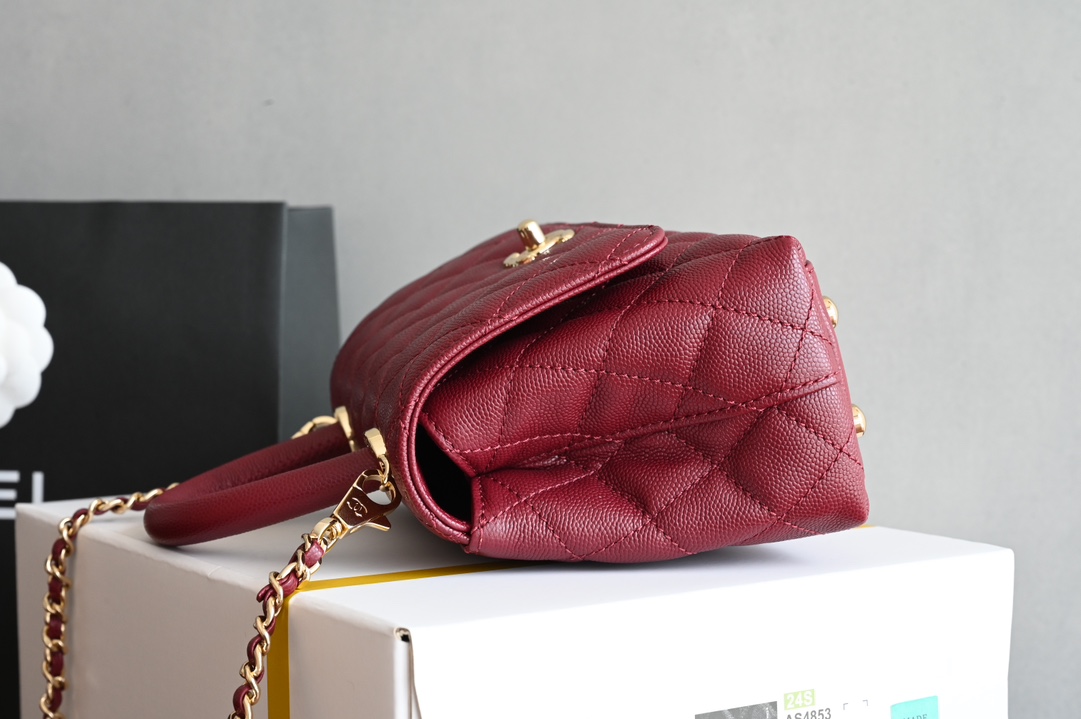 白金版▪️正品级 包装如图𝐂𝐡𝐚𝐧𝐞𝟏新品𝟐𝟒𝐊 𝗖𝗼𝗰𝗼𝗛𝗮𝗻𝗱𝗹𝗲 𝐦𝐢𝐧𝐢 手提𝖼𝗈𝖼𝗈 酒红色专