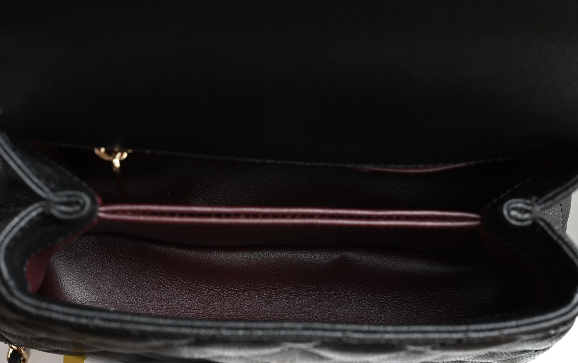 白金版▪️正品级 包装如图𝐂𝐡𝐚𝐧𝐞𝟏新品𝟐𝟒𝐊 𝗖𝗼𝗰𝗼𝗛𝗮𝗻𝗱𝗹𝗲 𝐦𝐢𝐧𝐢 手提𝖼𝗈𝖼𝗈 黑色专柜