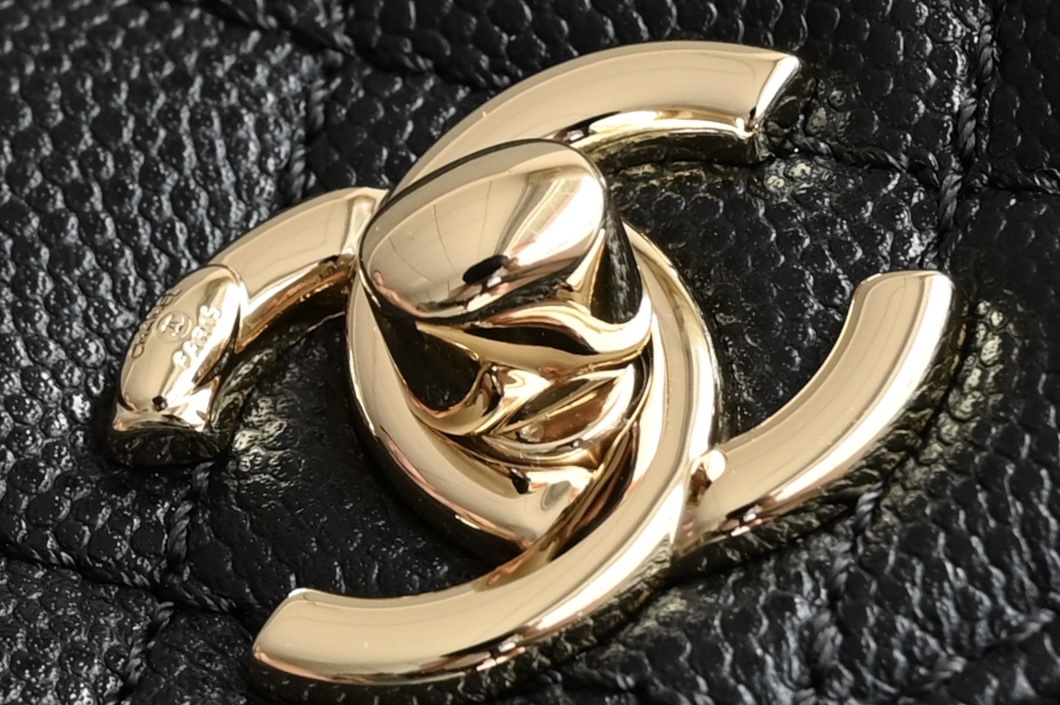 白金版▪️正品级 包装如图𝐂𝐡𝐚𝐧𝐞𝟏新品𝟐𝟒𝐊 𝗖𝗼𝗰𝗼𝗛𝗮𝗻𝗱𝗹𝗲 𝐦𝐢𝐧𝐢 手提𝖼𝗈𝖼𝗈 黑色专柜