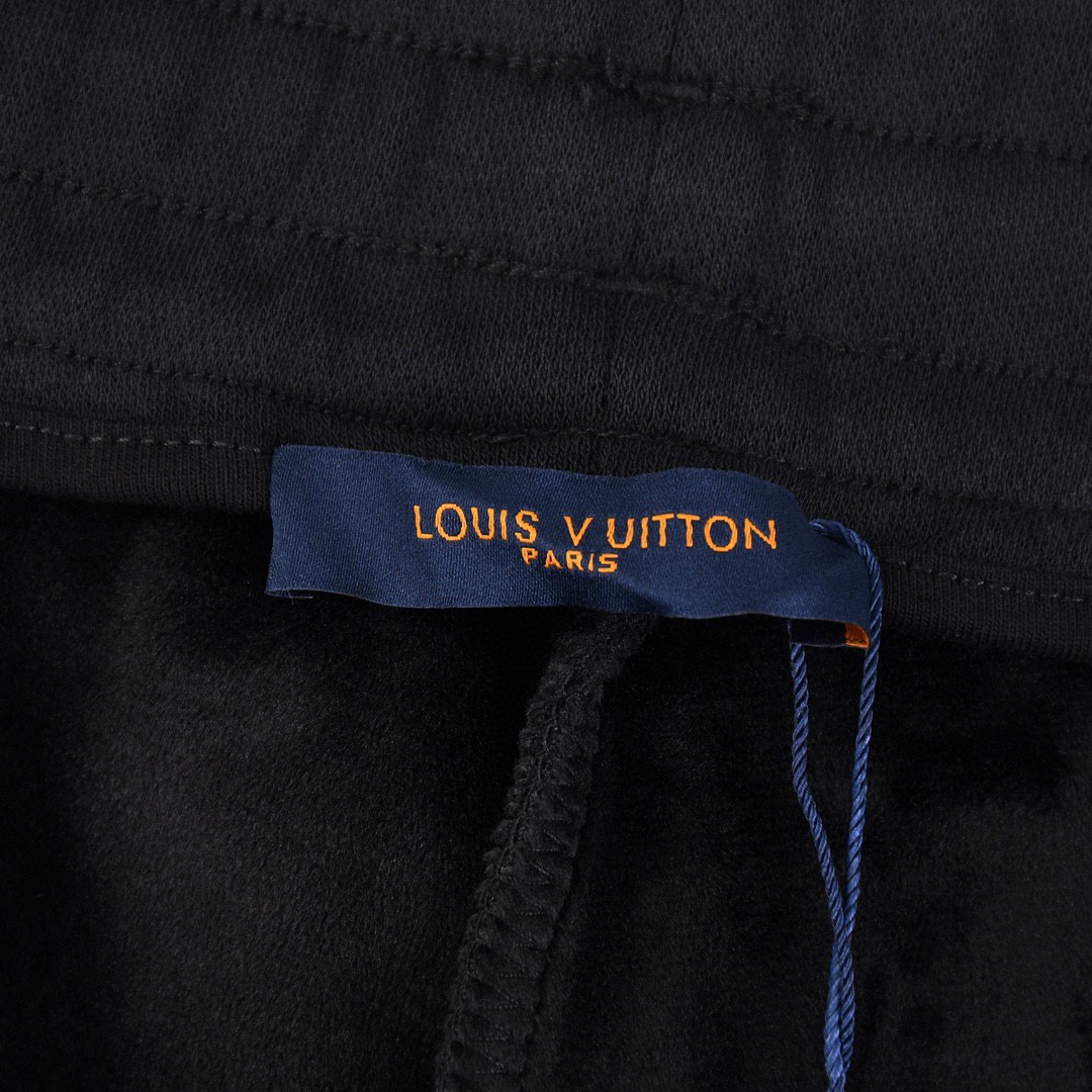 路易威登/Louis Vuitton 秋冬新品 经典字母刺绣加绒长裤