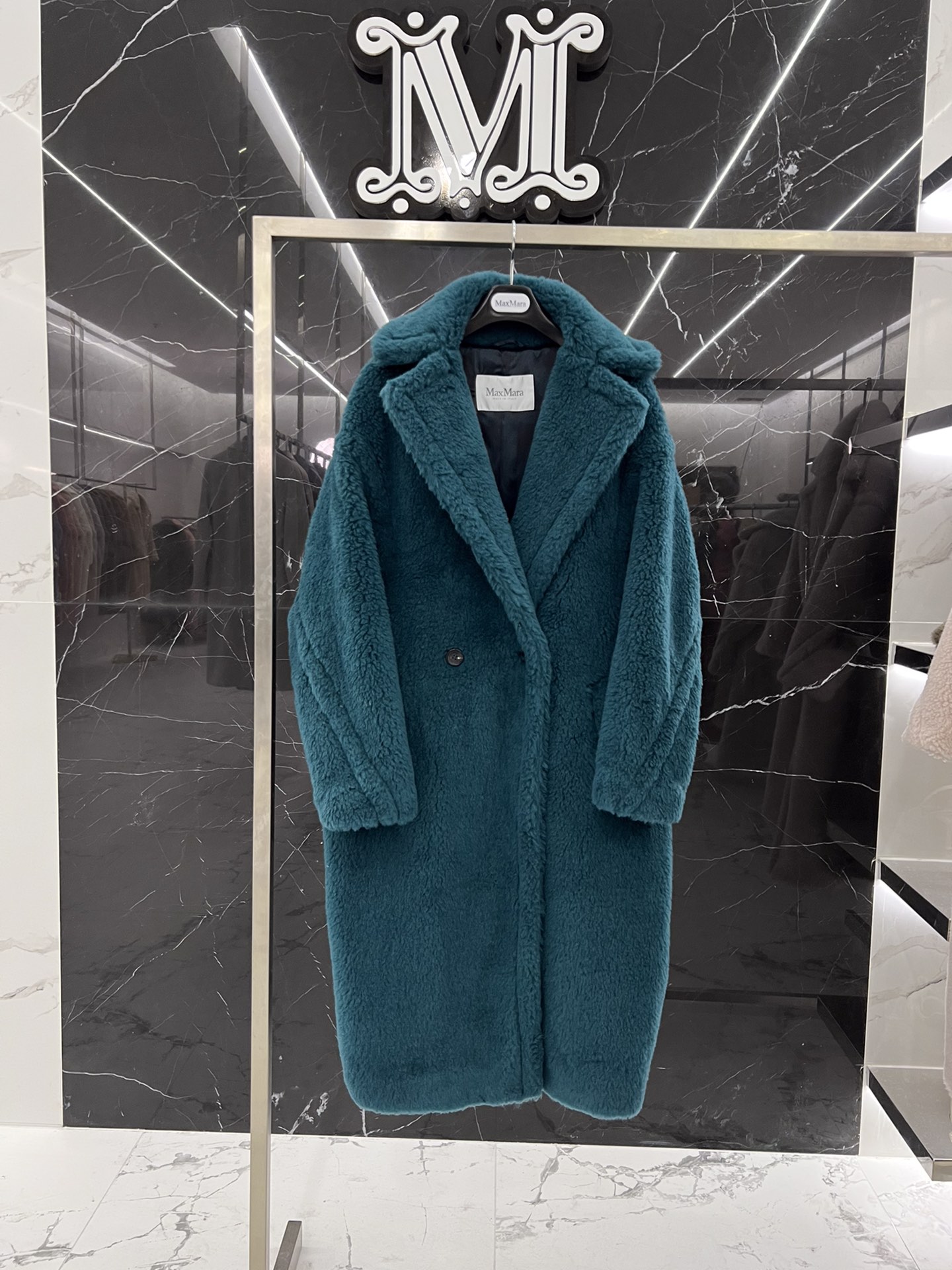 Maxmara TEDDY coat, show style, lightweight, 23 colors available. Materials: 62% alpaca, 26% wool, 12% silk. Sizes XS, S. Original design, precise weight, hand-stitched.-Big cat