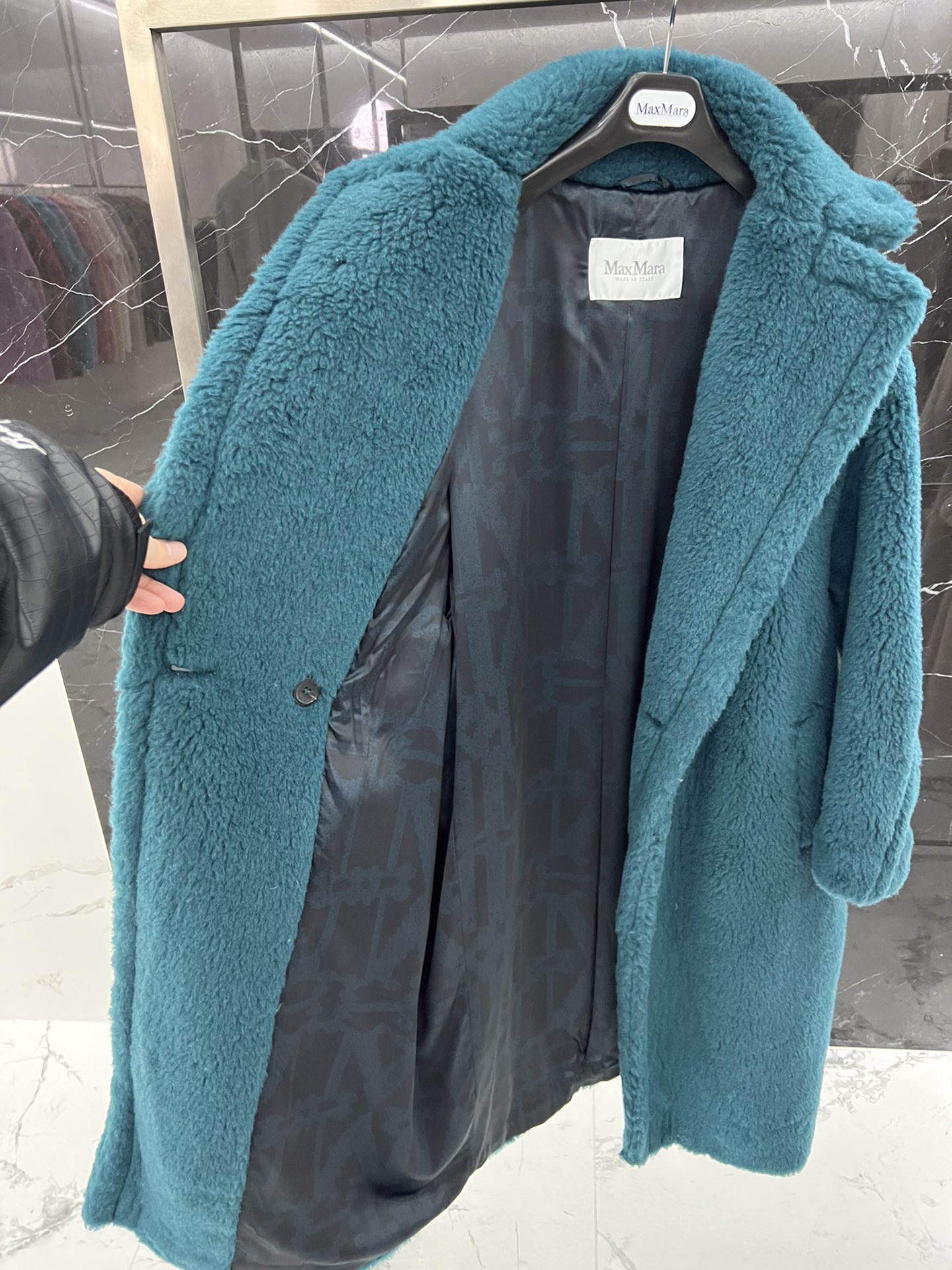 Maxmara TEDDY coat, show style, lightweight, 23 colors available. Materials: 62% alpaca, 26% wool, 12% silk. Sizes XS, S. Original design, precise weight, hand-stitched.-Big cat