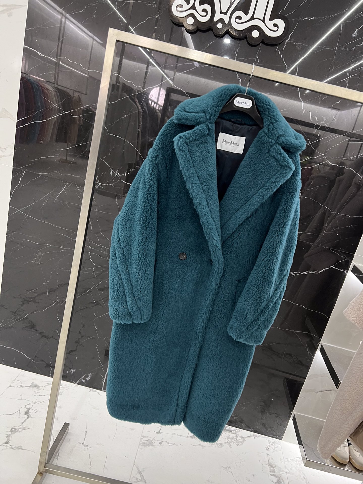 Maxmara TEDDY coat, show style, lightweight, 23 colors available. Materials: 62% alpaca, 26% wool, 12% silk. Sizes XS, S. Original design, precise weight, hand-stitched.-Big cat