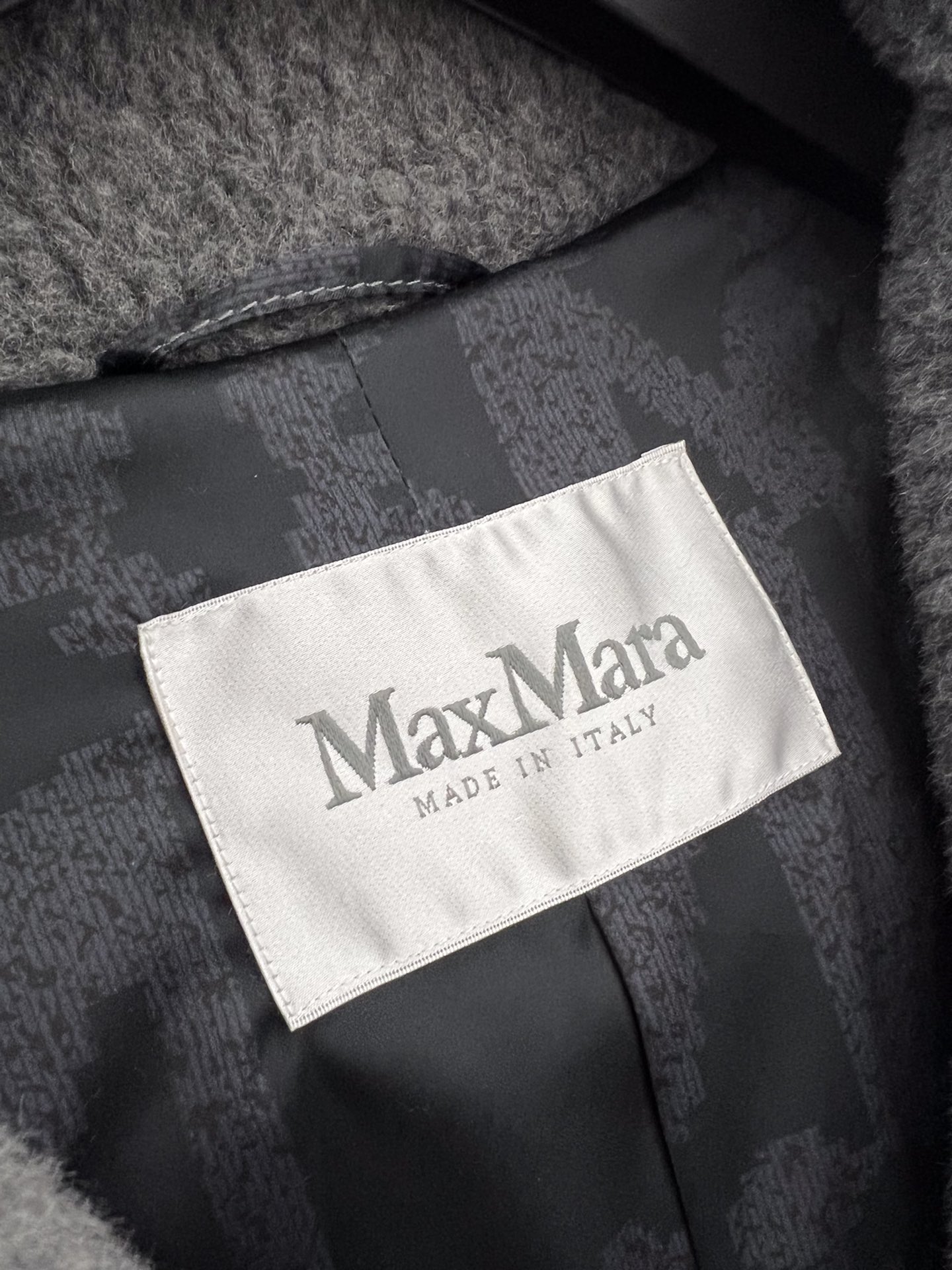 Maxmara TEDDY bear coat, original quality, 23 colors available. Materials: 62% alpaca, 26% wool, 12% silk. Sizes: XS, S.-Big cat