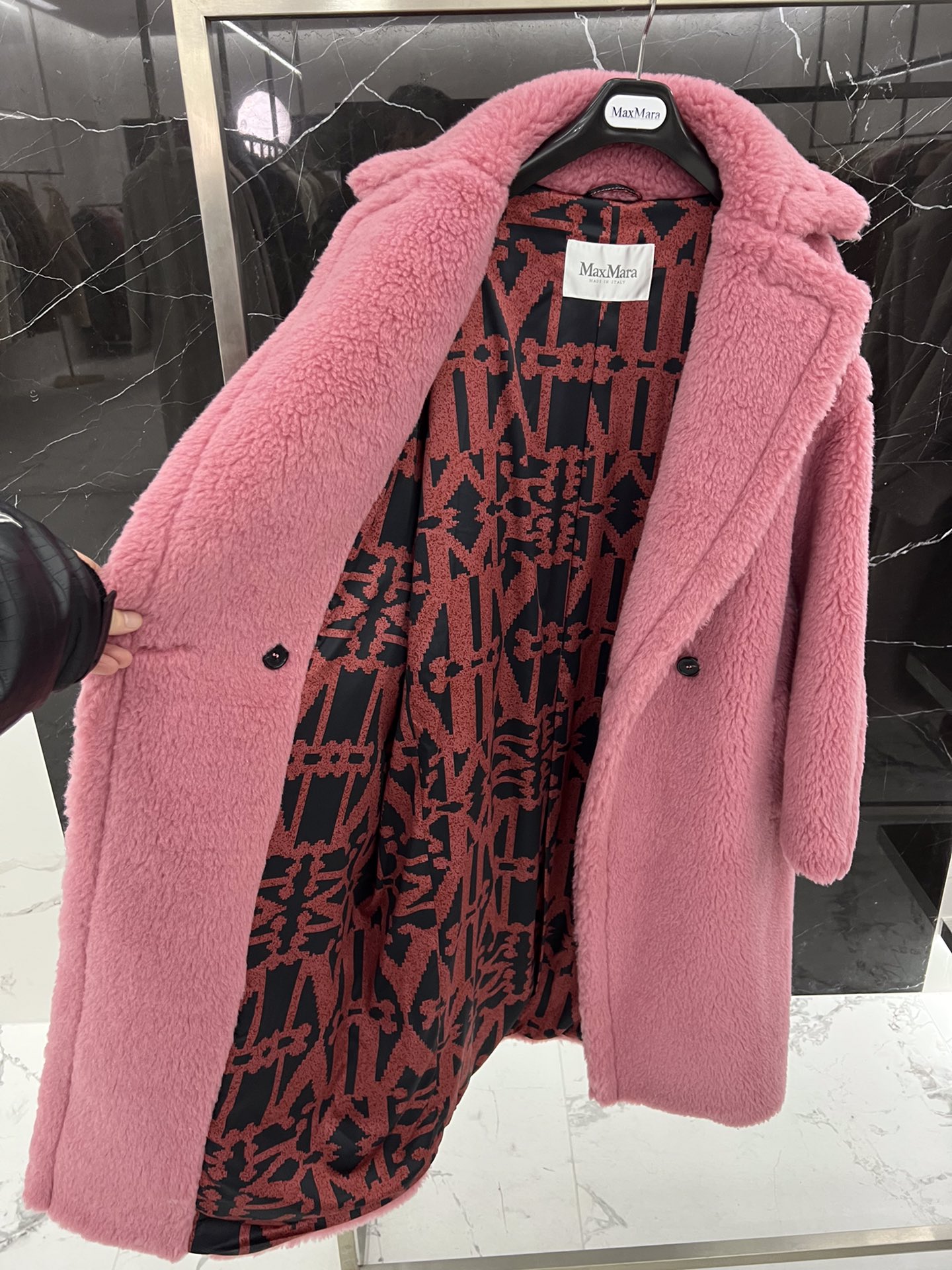 Maxmara TEDDY coat, original quality, 23 colors available. Materials: 62% alpaca, 26% wool, 12% silk. Sizes XS, S.-Big cat