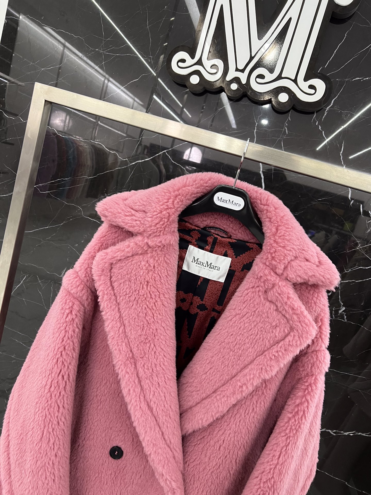 Maxmara TEDDY coat, original quality, 23 colors available. Materials: 62% alpaca, 26% wool, 12% silk. Sizes XS, S.-Big cat