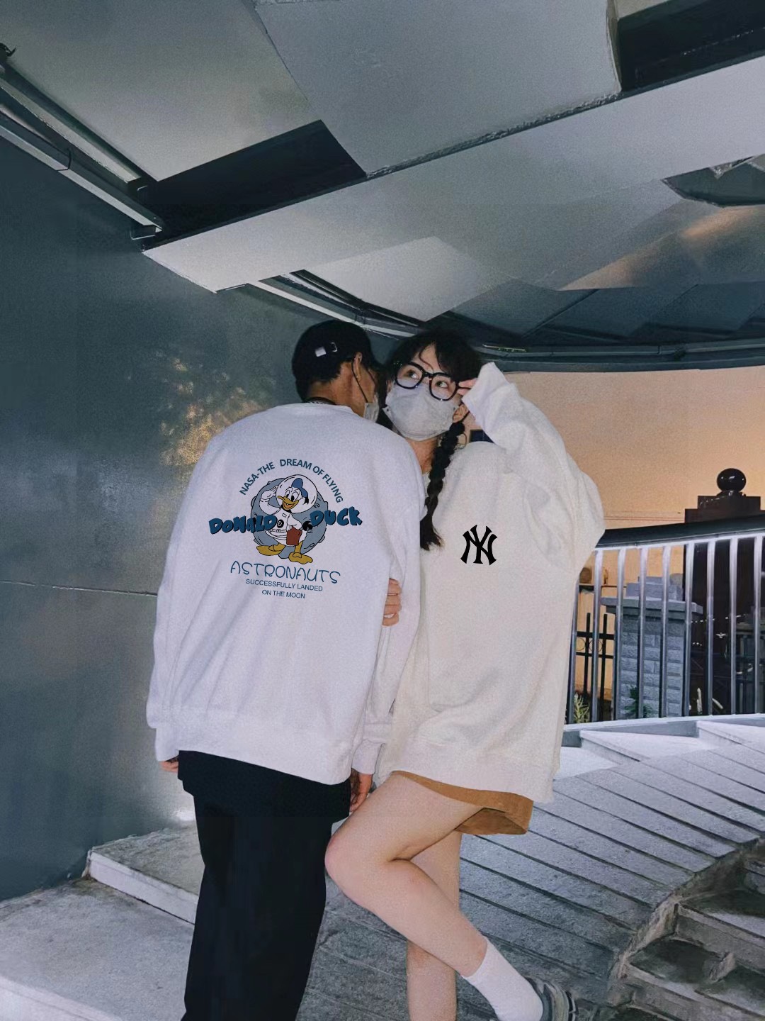 BGJ Velvet Coat: Stylish MLB/NYY Yankees Design with Disney Toon Bodyguards - 图片 5