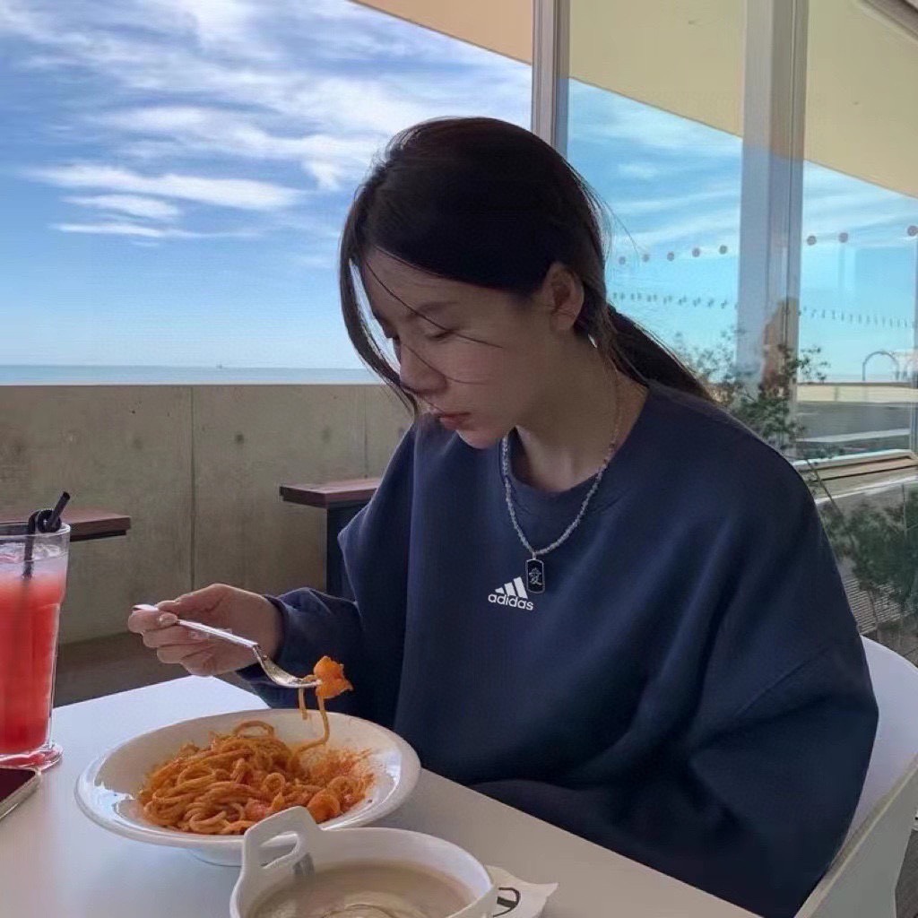 Adidas Velvet Platinum Hoodie in Black: Sizes and Measurements Summary - 图片 6