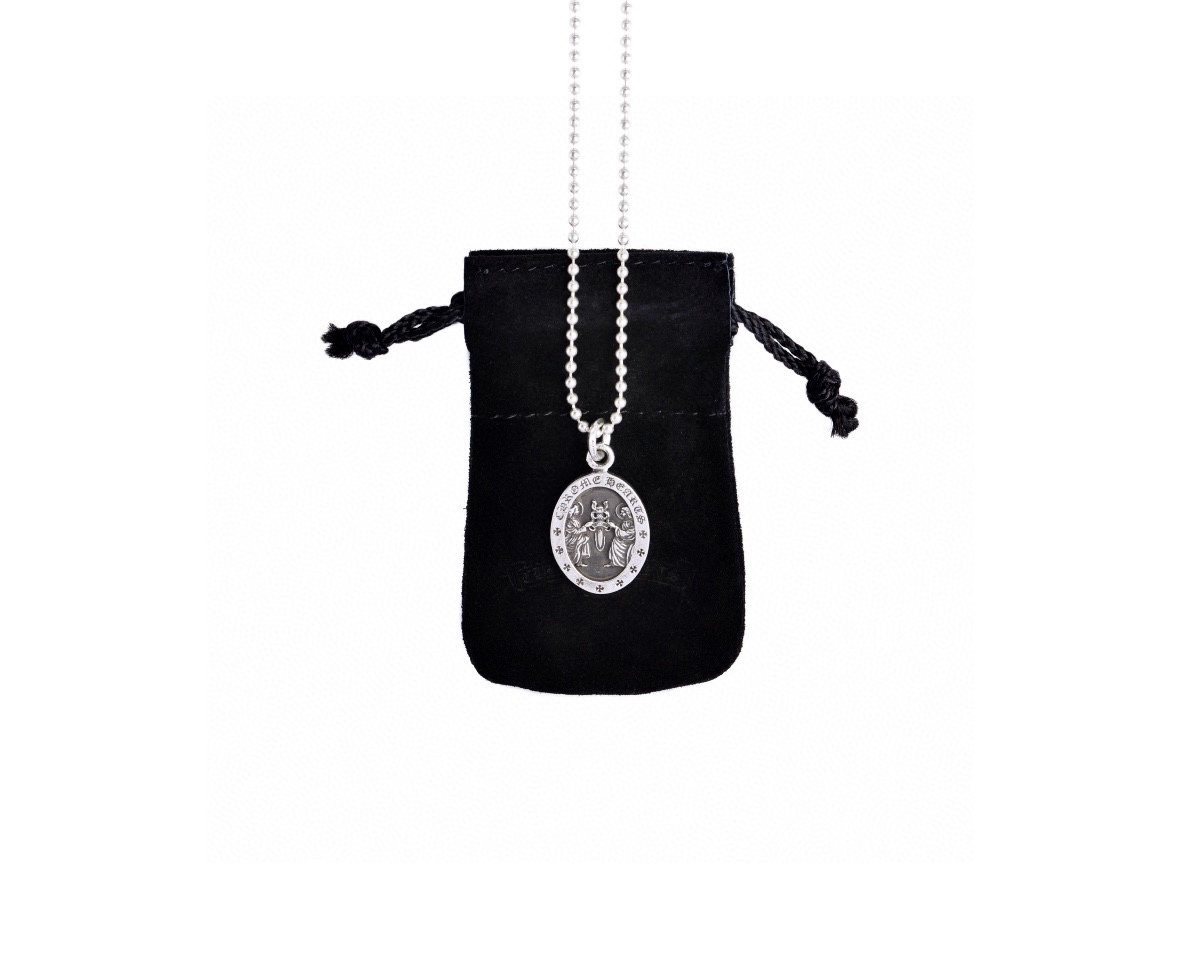 NO:879624,New products in the counter Chrome Hearts Chrome Hearts Vintage Madonna Pendant Pearl Necklace Original Craftsmanship Seiko Quality Purely Handmade ~ Genuine Open Mold Fashion Must-Have Can Be Weared by Men and Women Same Style for Couples Rock Punk Thai Silver Style Retro Elements Trendy and Versatile Same Style as Official Website, Boutique Jewelry, Chrome Hearts, Chrome Hearts, Necklace19860909专柜新品 Chrome Hearts  克罗心复古圣母吊坠 珍珠项链 原版工艺 精工品质 纯手工打造 ～正品开模潮流时尚必备 男女均可佩戴 情侣款同款 摇滚朋克泰银风格 复古元素 潮流百搭 官网同款,饰品精品,chrome hearts,chrome hearts,necklace,Jewelry