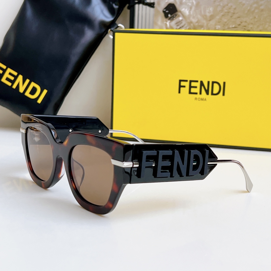  FENDI 玳瑁
MOD：FE40097
SIZE：53-22-140
🔝🔝
