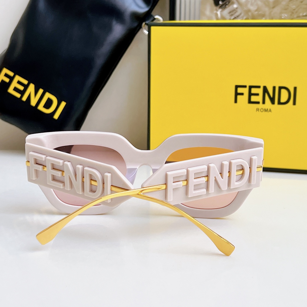  FENDI 米粉
MOD：FE40097
SIZE：53-22-140
🔝🔝