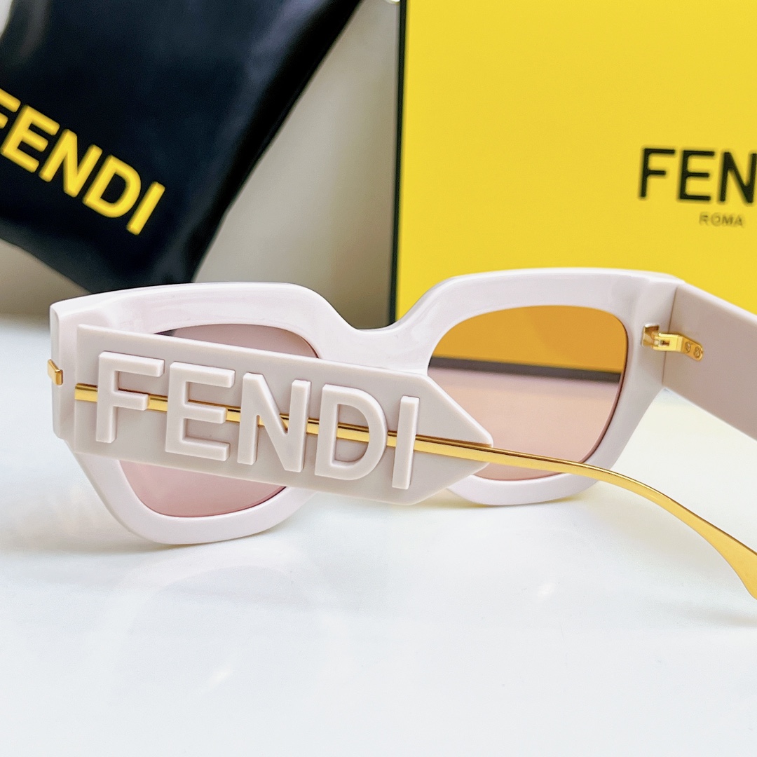  FENDI 米粉
MOD：FE40097
SIZE：53-22-140
🔝🔝