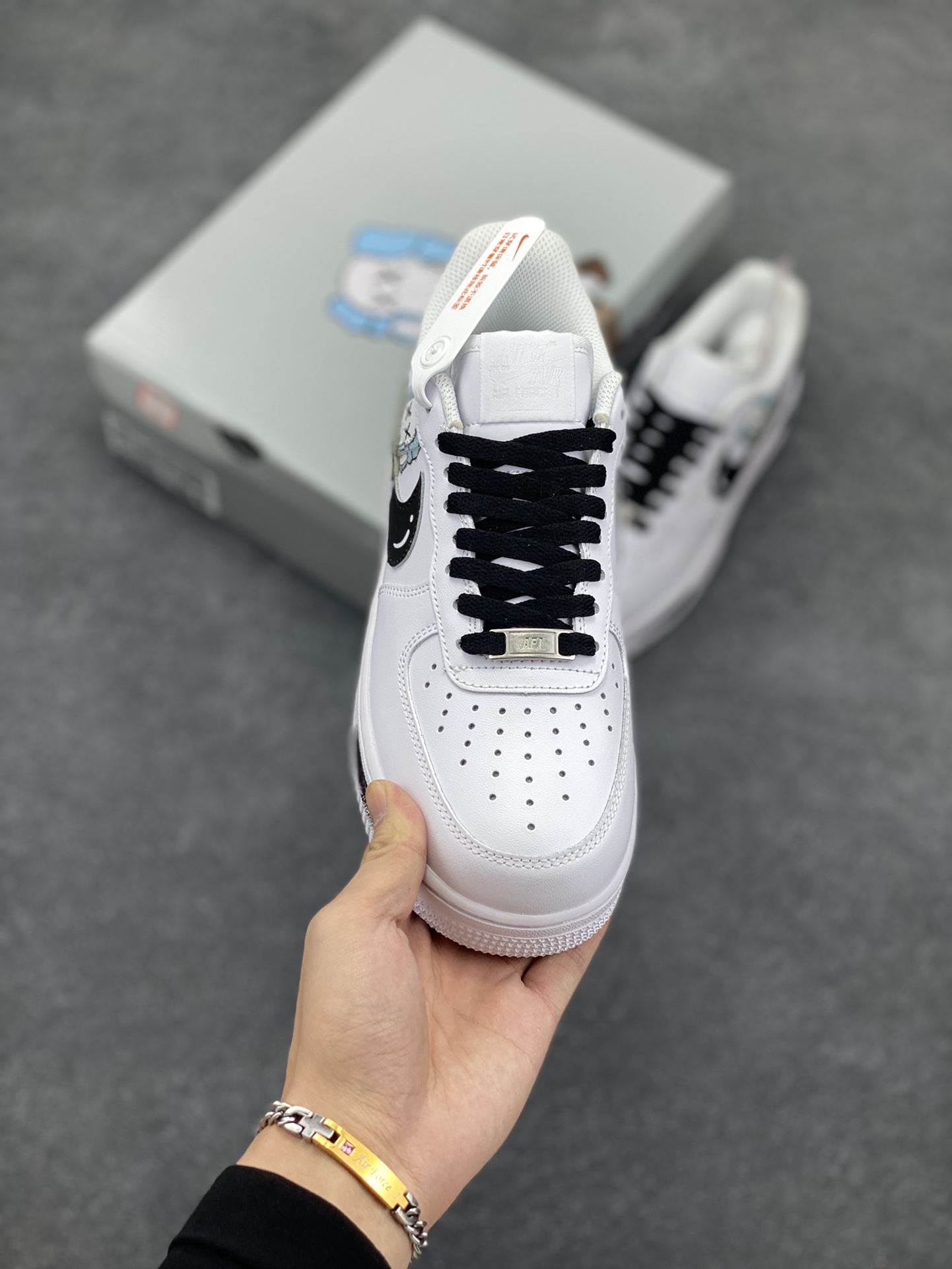 图片[2]-Kaws×Nike Air Force 1 Low’07 小熊联名配色 空军一号低帮休闲板鞋 定制皮料 原厂3D打印 定制鞋盒 原楦原纸板 纯正空军版型 内置全掌气垫 货号：CW2288-111 尺码：36 36.5 37.5 38 38.5 39 40 40.5 41 42 42.5 43 44 44.5 45-选品中心