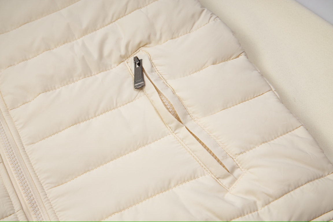 “385 Daj Disant DeScente Winter Cotton Coats for Couples, Various Colors and Sizes” - 图片 4