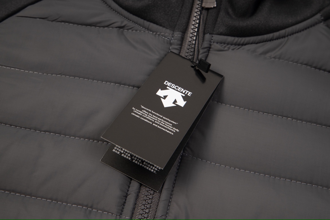 “385 Daj Disant DeScente Winter Cotton Coats for Couples – Black, White, Grey” - 图片 2