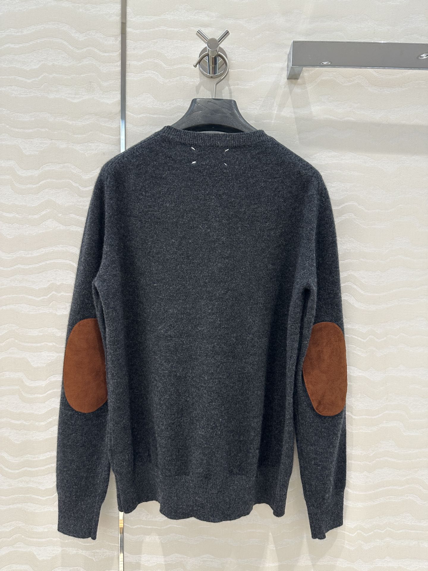 High-Quality Wool Women’s Suit with Exclusive Packaging, Simple and Modulated Design - 图片 8