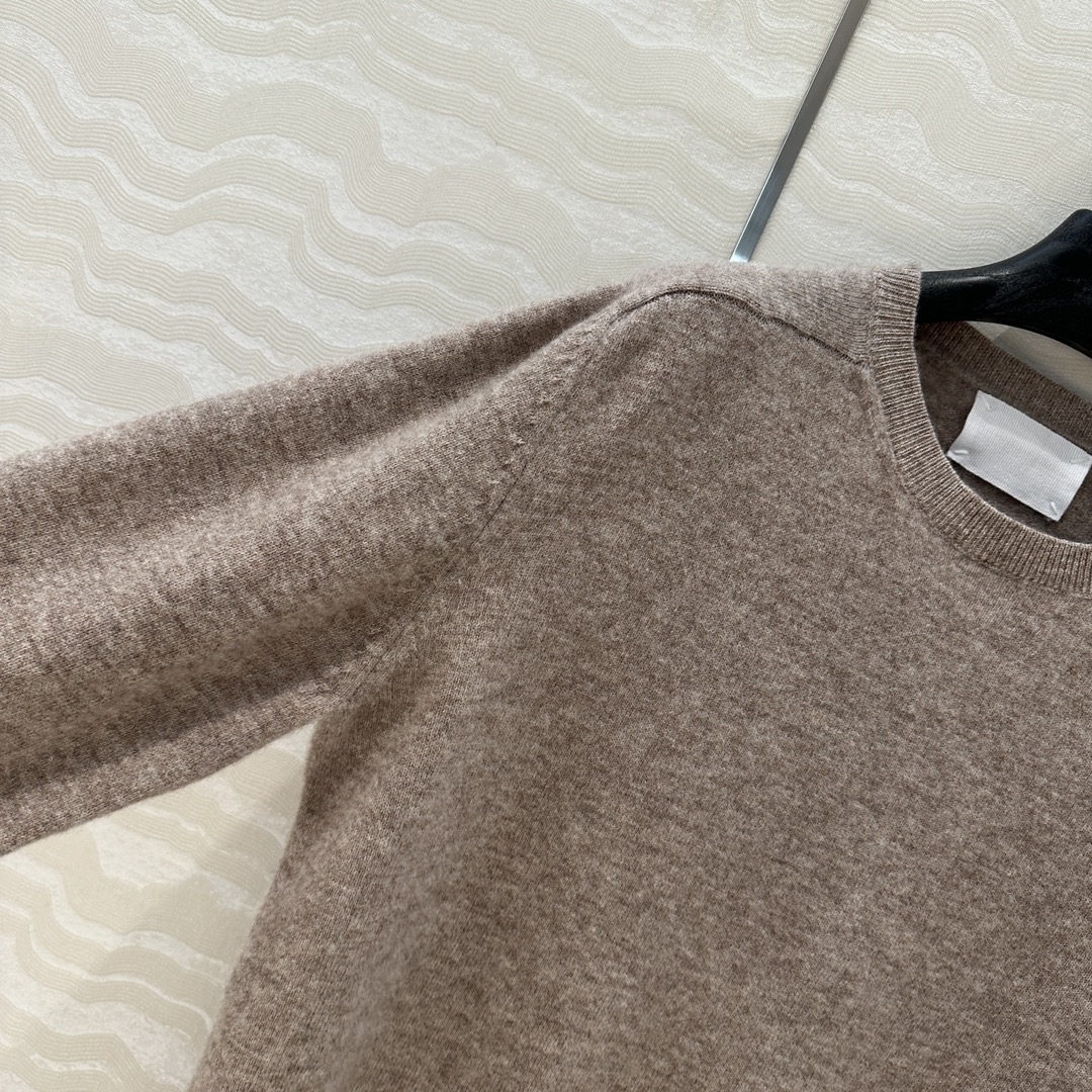 Exclusive Packaged Women’s Wool Suit: High Quality, Simple Design, Classic Style, Delicate Workmanship. - 图片 4