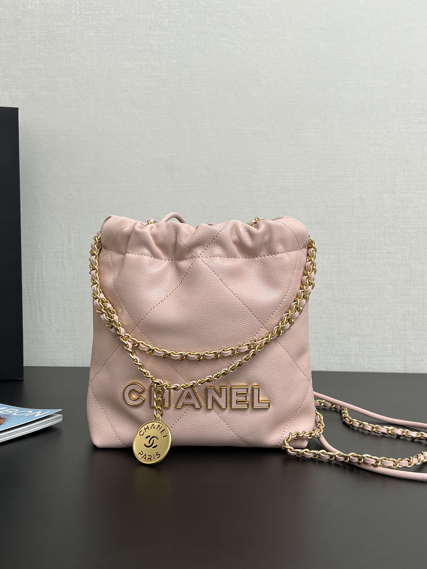 En stock smini 22bag ❤️Este es el que más espero que me guste esta temporada❤️🔥Está en Internet🔥Es increíble❗️Es difí…
