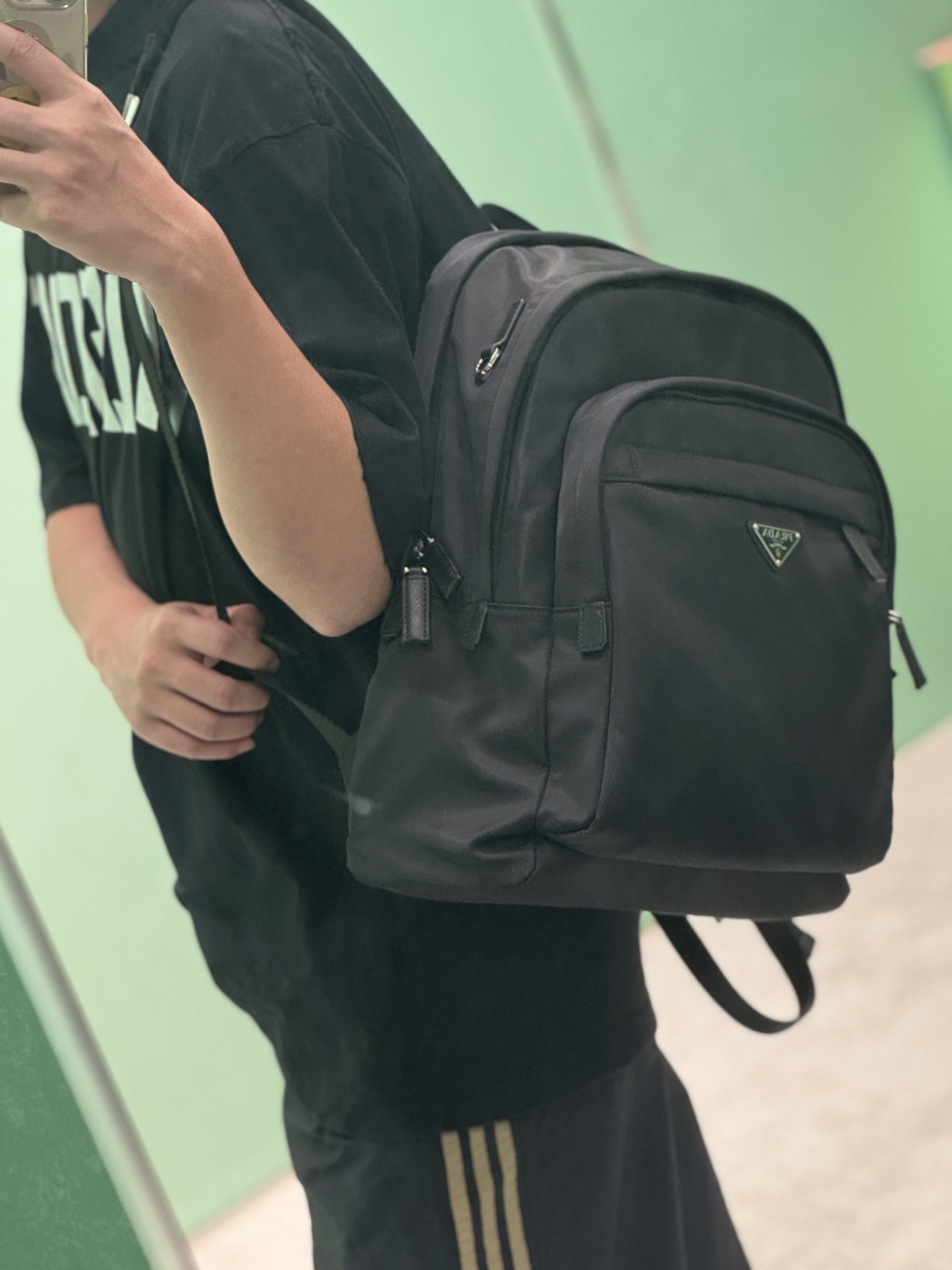 NO:575161,Ready-made upper body pictures, Prada [top original order], prada19860909现货随拍上身图,普拉达【顶级原单】,prada,Bag