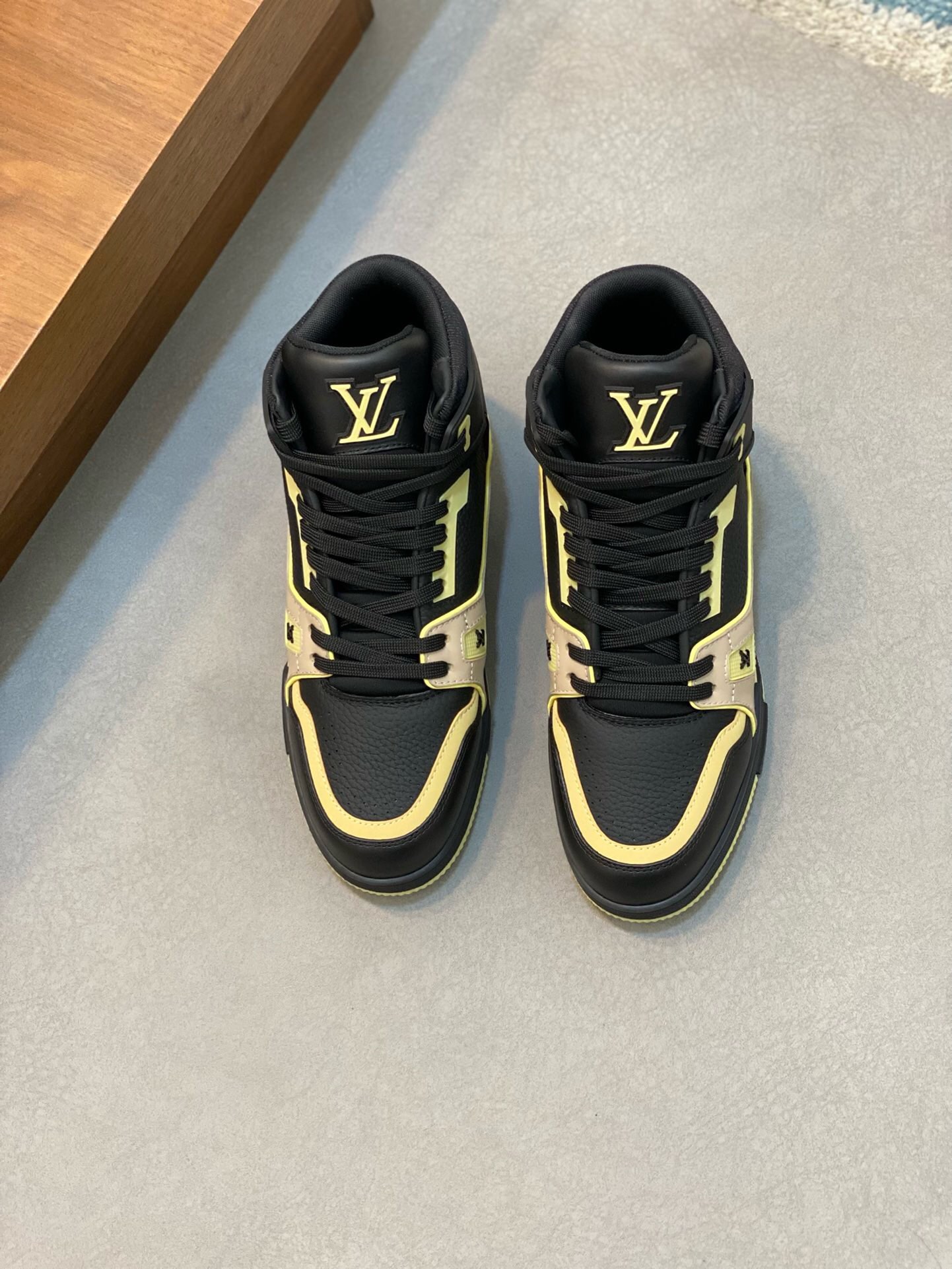 NO:219354,Brand LOUIS VUITTON original color matching code number 39-44 customized 38.45 price Material new Louis Vuitton high top casual shoes!  High-quality Labon craft upper is made of cowhide with original material LV printing. Comfortable and breathable mesh inner cowhide stepping style. Simple and atmospheric LV original outsole, Louis Vuitton, louis vuitton, louis vuitton, louis vuitton, louis vuitton, cowhide19860909品牌LOUIS VUITTON 颜色原版配色 码数39-44定做38.45 价格 材质路易威登新款 高帮 休闲鞋！高品质拉邦工艺鞋面采用牛皮搭配原版材质LV印花 舒适透气网布内里牛皮垫脚版型时尚 简单大气LV原版大底,路易威登,louis vuitton,louis vuitton,louis vuitton,cowhide,Men's shoes