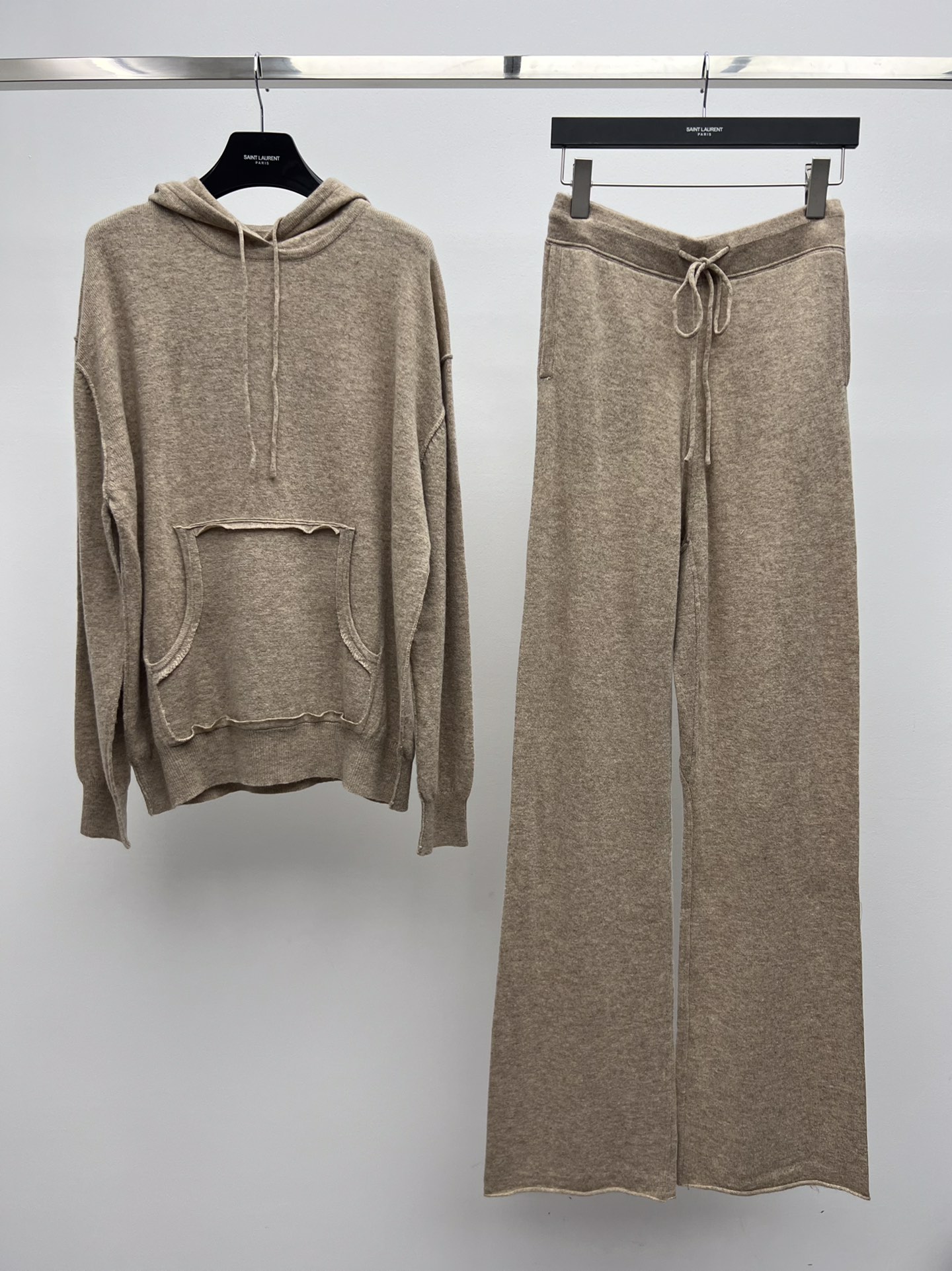 “Versatile Maison Margiela Wool Knit Female Suit for Autumn Wear”