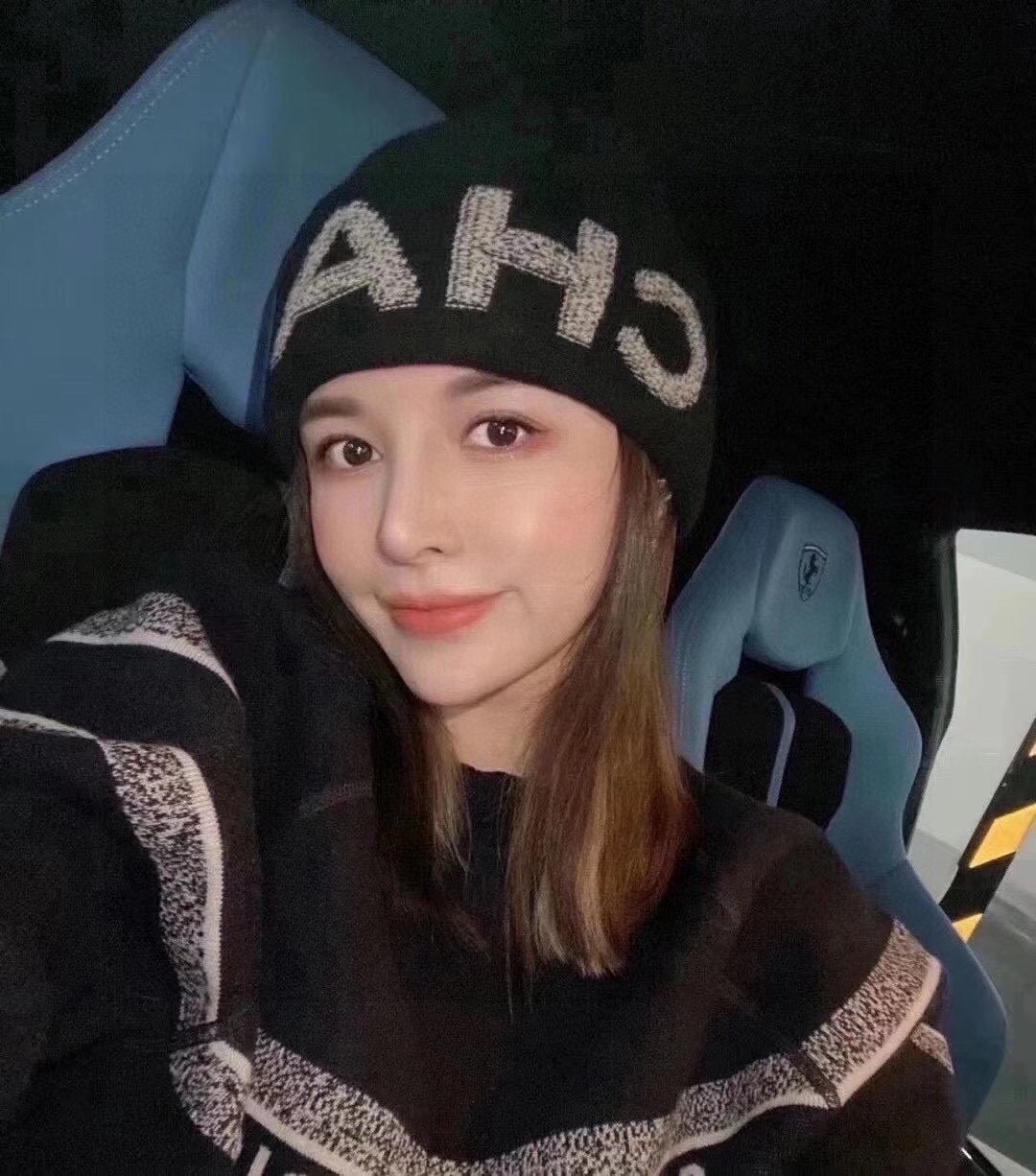NO:215232,Chanel CHANEL is the authentic quality, the only detail on the market, double-layer cashmere wool knitted hat, Xiaohongshu recommends the official website purchase price of 4,980 per head, the quality is excellent, the combination of the autumn and winter logo is indeed perfect, and the design style is even more noble! Speed ​​order oh hat fisherman hat baseball hat knit hat, hat, chanel, chanel, espadrilles, hats19860909香奈儿CHANEL认准正品品质哦,市场唯一对版细节,双层羊絨羊毛针织帽,小红书推荐官网代购價格4980一顶,品质杠杠,秋冬大Logo的搭配确实完美,設計風格更是高大尚！速度订购哦帽子渔夫帽棒球帽针织帽,帽子,chanel,chanel,espadrilles,hats,hat