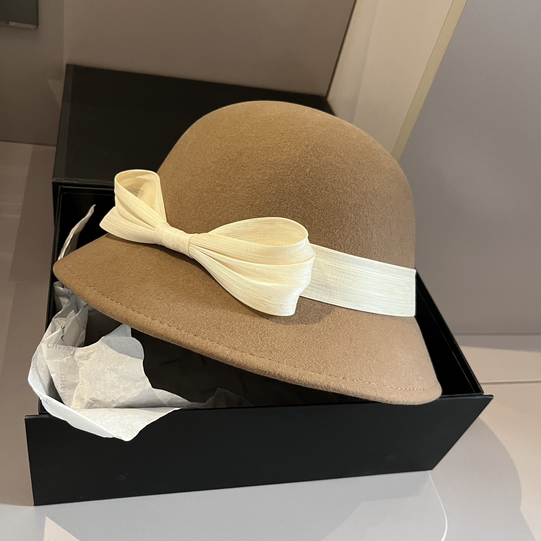 NO:215241,Chanel Chanel's new wool basin hat, paired with imported yarn accessories, 100% wool fabric, the best match for celebrities, head circumference 57cm hat, fisherman's hat, baseball hat, knit hat, chanel, chanel, espadrilles, hats19860909Chanel香奈儿新款羊毛盆帽,搭配进口麻纱配饰,百分百羊毛面料,名媛的最佳搭配,头围57cm帽子渔夫帽棒球帽针织帽,帽子,chanel,chanel,espadrilles,hats,hat