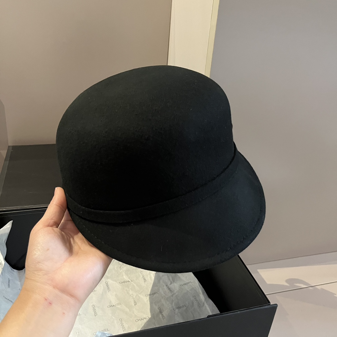 NO:215216,Black Celine celine autumn and winter new duck tongue cap, wool baseball cap, 100% wool fabric, head circumference 57cm hat, fisherman hat baseball cap knit hat, hat, celine, celine, espadrilles, hats19860909黑色 Celine赛琳秋冬新款鸭舌军帽,羊毛鸭舌帽,百分百羊毛面料,头围57cm帽子渔夫帽棒球帽针织帽,帽子,celine,celine,espadrilles,hats,hat