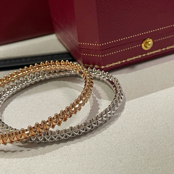 Cartier Clash de c*rtier铆钉手镯 白金玫瑰金两色 购入ZP开发 这个系列大家不陌生