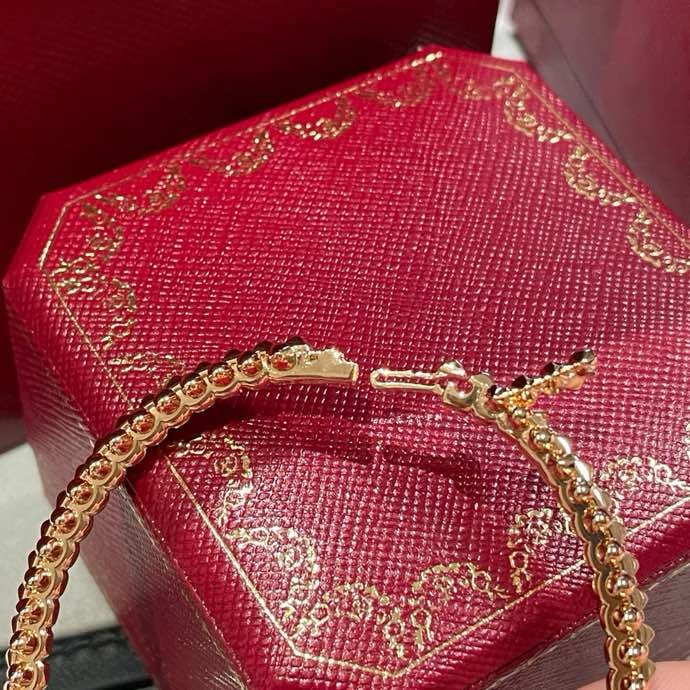 Cartier Clash de c*rtier铆钉手镯 白金玫瑰金两色 购入ZP开发 这个系列大家不陌生