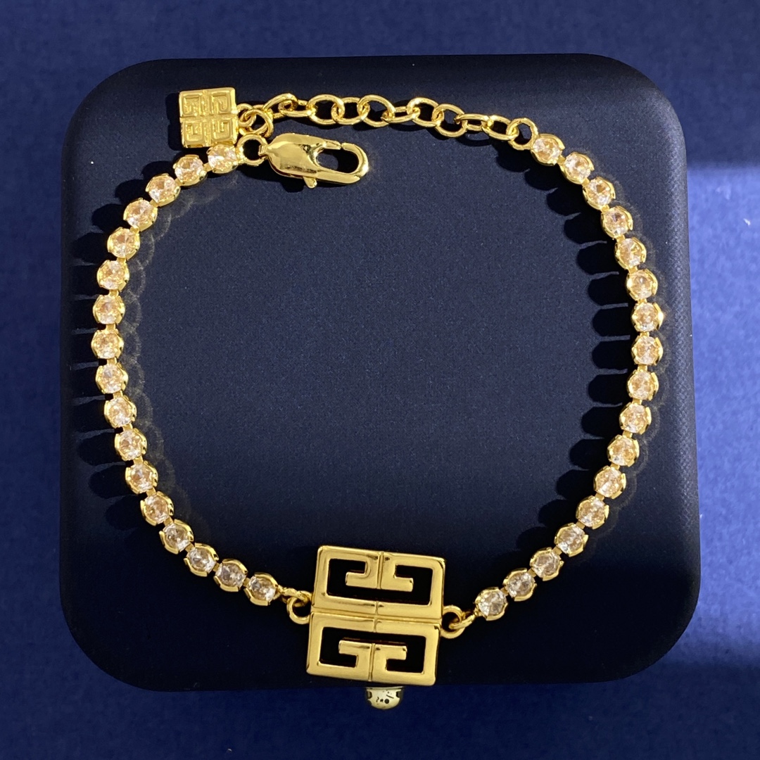 Givenchy Korea Fashion Geometric Necklace Collection – GV92 Highlights - 图片 3