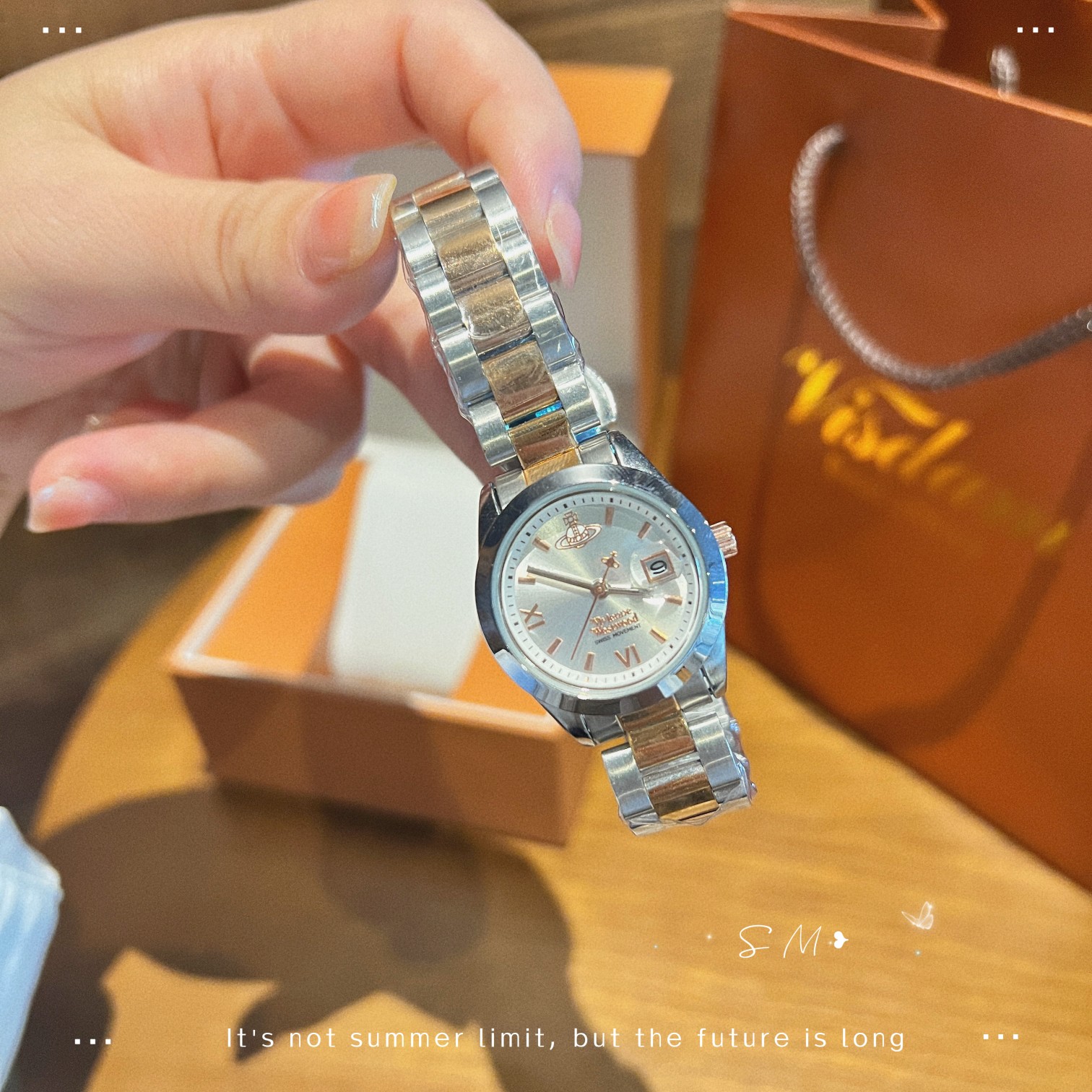 Vivienne Westwood Queen’s Watch: Stainless Stone, Classic Design, Roman Sculptor Detail - 图片 6