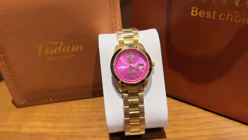 Vivienne Westwood Viviancee’s Stainless Stone Luminous Watch with Solar Ray Tattoos - 图片 1