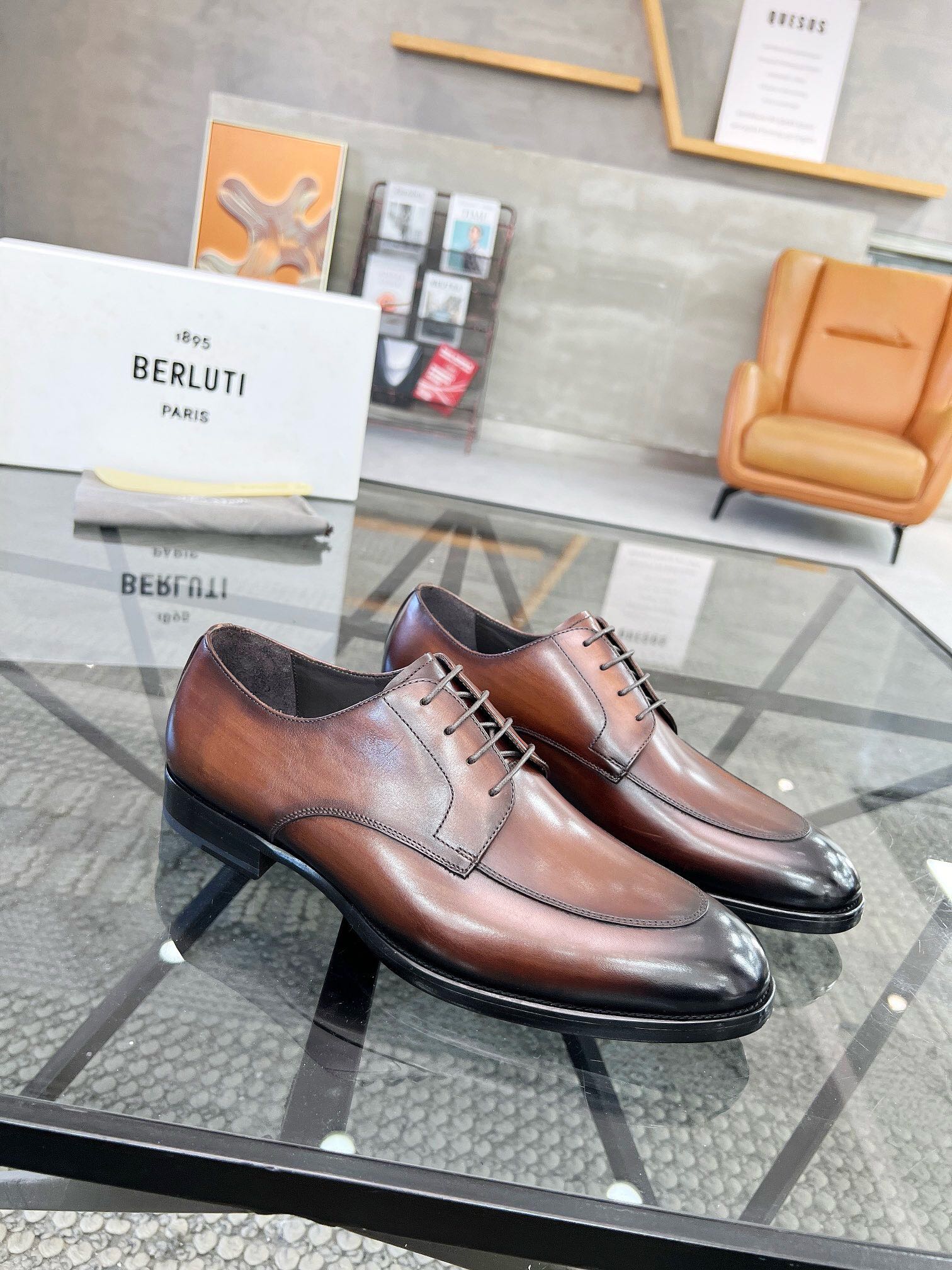 NO:219367,Brand Berluti original color matching Size 39-44 Custom made 38.45.46 Price Material Berluti new style High-end Top · Original single Ber* Berluti French top men's shoes, Berluti brand broke the routine in its debut and launched a new Edge last. This bold improvement of the iconic last is of great significance to its unique shape and width creative work. On Alessandro shoes, this angular outline is made by Kris' bold and professional new Cloudy dyeing makes it look more perspective. It is both business and casual. Classic and fashionable!  The handwritten patterns on the shoe body add a lot of color, Berluti, christian louboutin, Dolce & Gabbana19860909品牌Berluti 颜色原版配色 码数39-44定做38.45.46 价格 材质伯尔鲁帝新款 高端 顶级·原单Ber*布鲁提法国顶级男鞋,Berluti品牌的首秀中打破常规,推出全新的Edge鞋楦.标志性鞋楦的这种大胆改良,对于其独特形状和边宽创意工作意义重大、在Alessandro鞋履上,这种棱角分明的轮廓经Kris大胆专业的全新Cloudy 染色显得更有透视感.既商务又休闲.经典时尚！鞋身的手写纹更为其增色不少,Berluti 布鲁提,christian louboutin,Dolce&Gabbana,Men's shoes