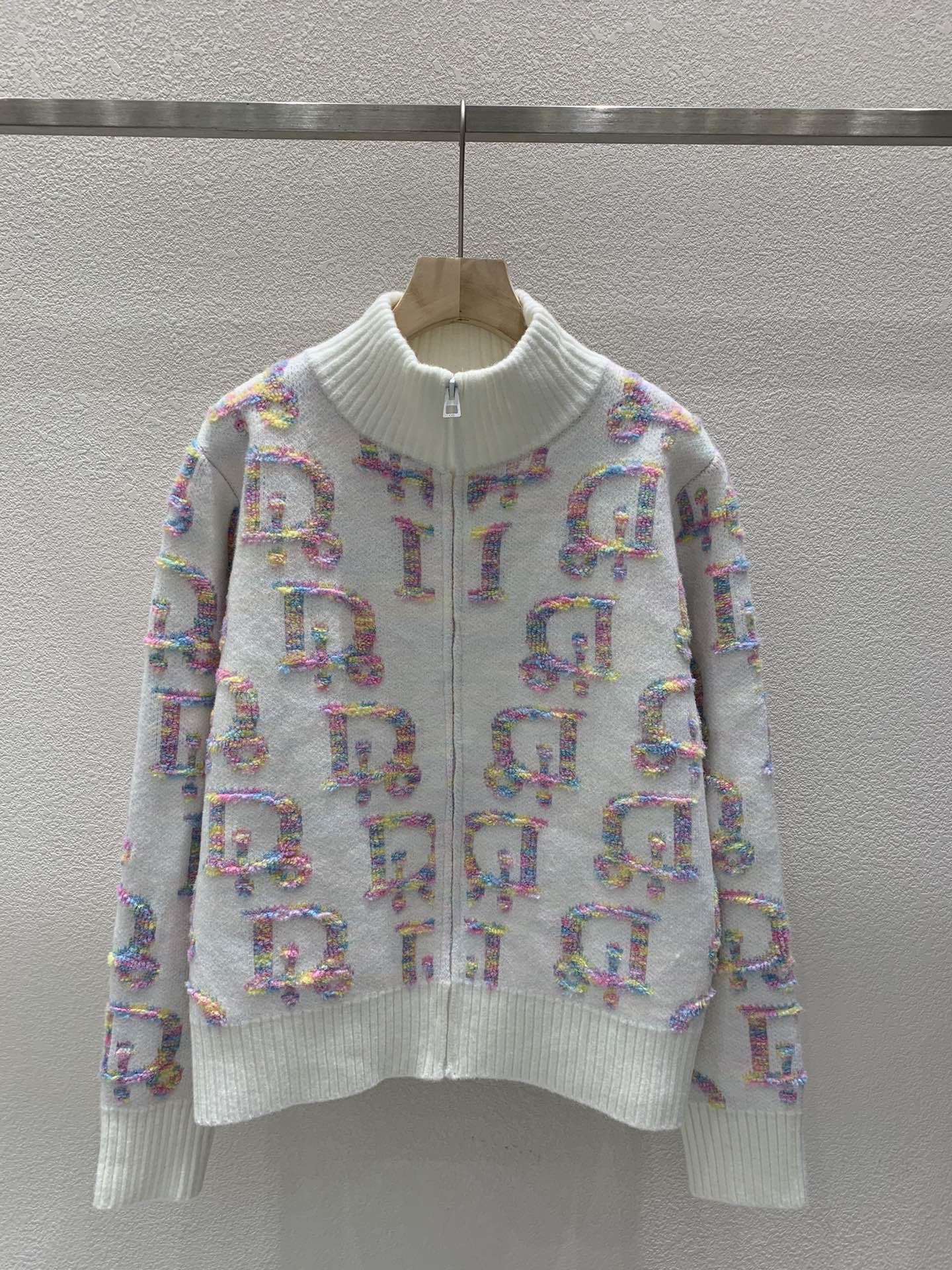 Dior Sale
 Clothing Cardigans Knitting Fall/Winter Collection