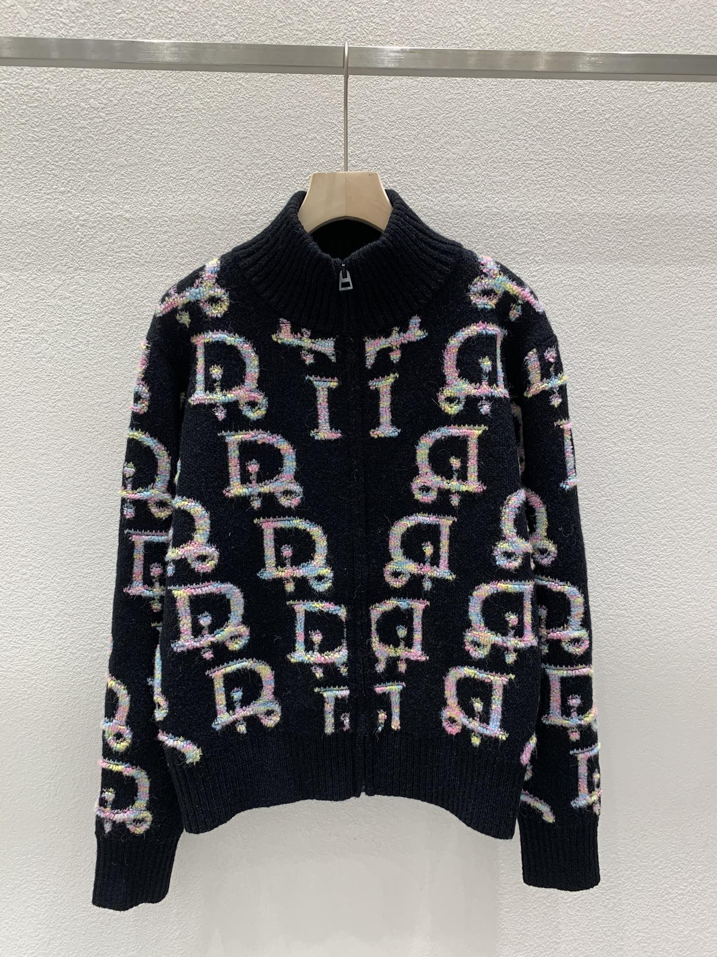 Dior Perfect 
 Clothing Cardigans Knitting Fall/Winter Collection