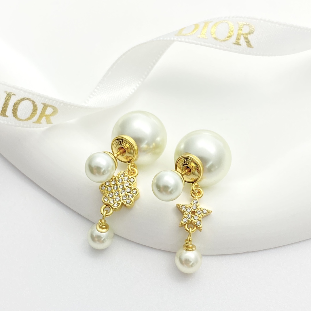Código E2862 0257820 🛍DIOR pendientes de moda, nuevo lanzamiento caliente🆕🆕🆕 😎Pendientes DIOR asimétrico…