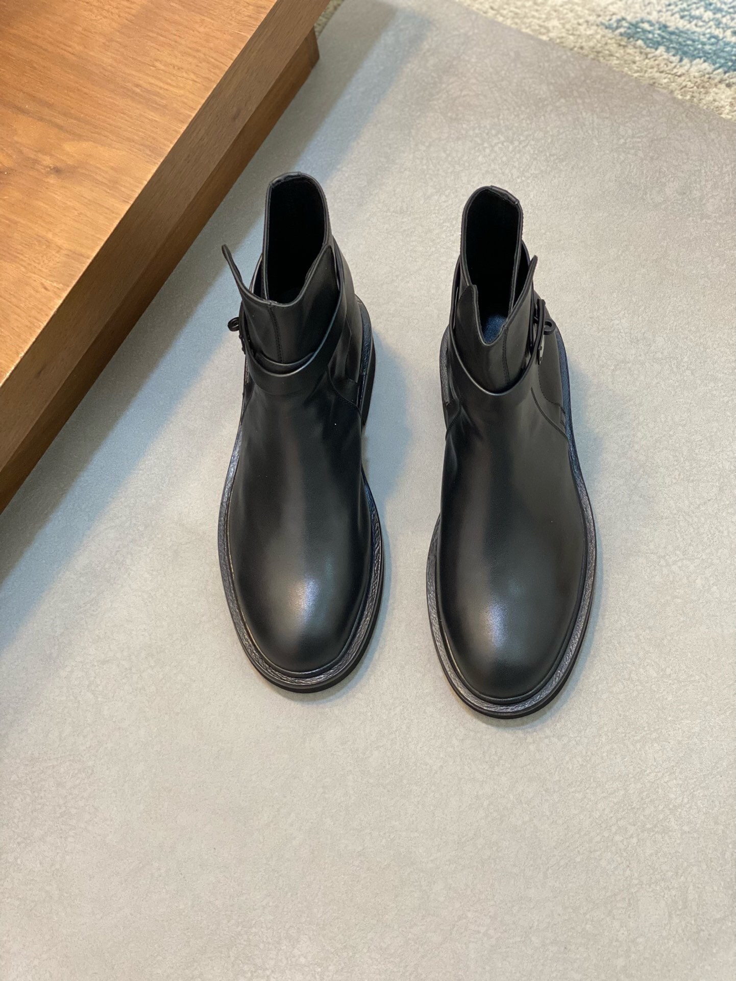 NO:217695,Brand HERMES original color matching, code number 38-44 customized 45.46 price, new Hermes model, business men's boots super high and top, original single quality luxury material selection upper is imported original cowhide waxing polished   cowhide inner pure handmade for comfortable wearing experience, original flower bubbles, ultra light sole, Hermes men's boots, hermes, hermes, boots, cowhide19860909品牌HERMES 颜色原版配色 码数38-44定做45.46 价格 材质爱马仕新款 商务男靴超高顶级 原单品质奢华选材鞋面采用进口原版牛皮打蜡抛光处理 牛皮内里纯手工打造只为舒适的穿着体验原版花泡 超轻大底,爱马仕 男靴,hermes,hermes,boots,cowhide,Men's shoes